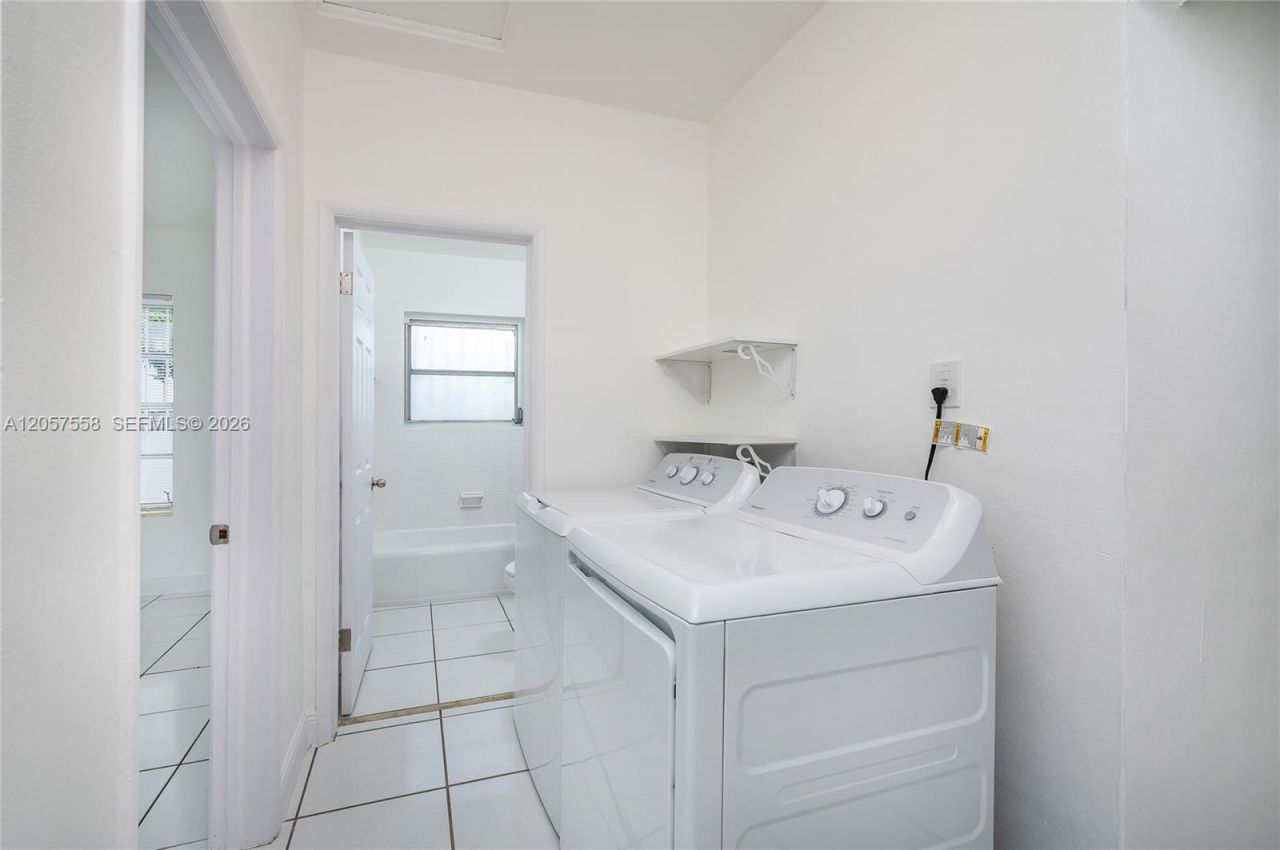 2624 NW 24th St, Miami, FL 33142 Photo