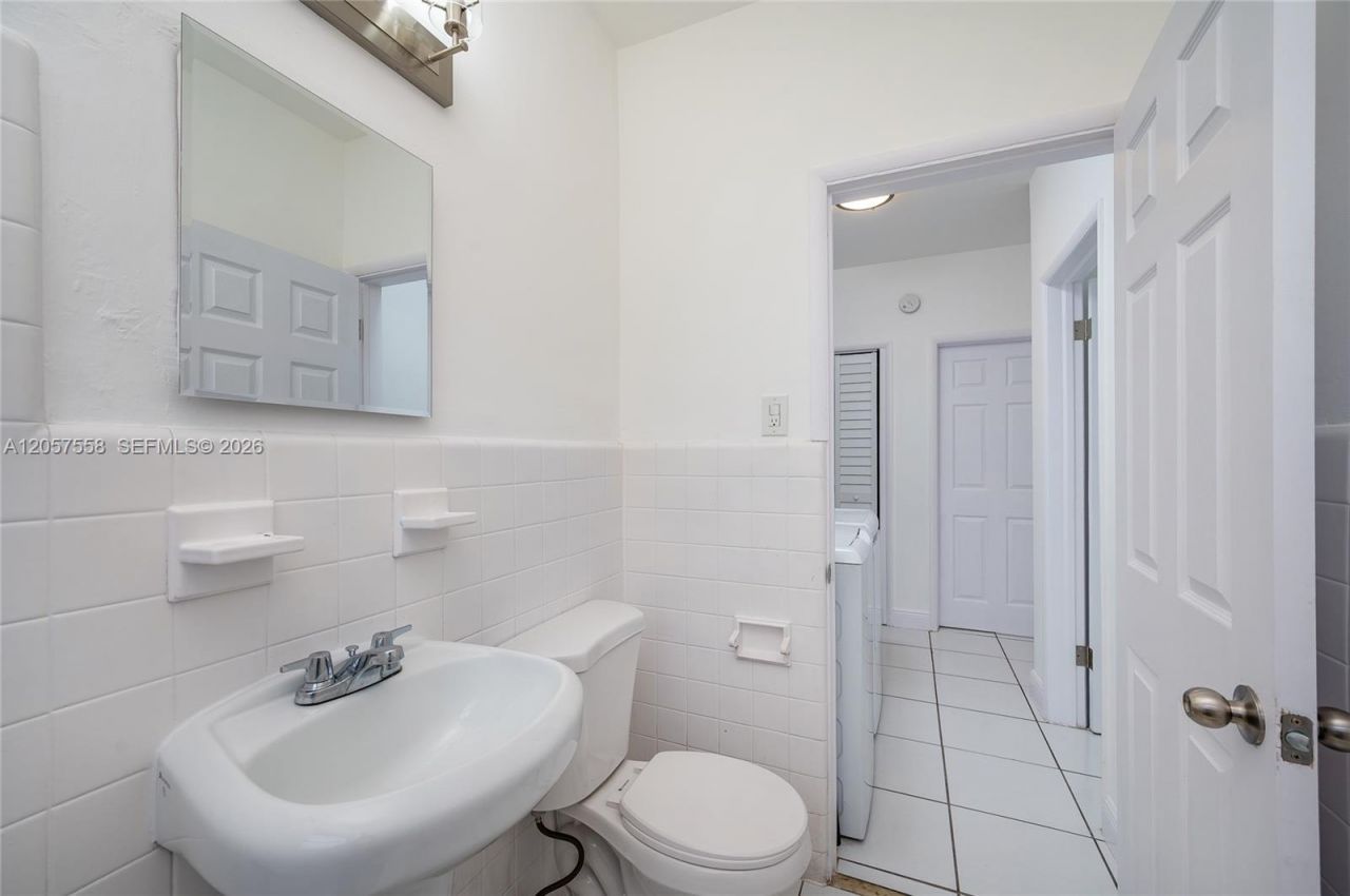 2624 NW 24th St, Miami, FL 33142 Photo
