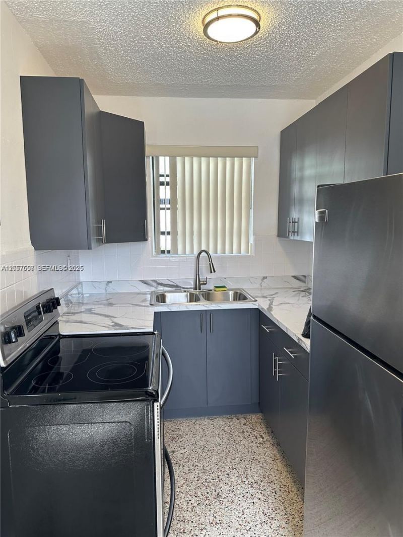 2624 NW 24th St, Miami, FL 33142 Photo
