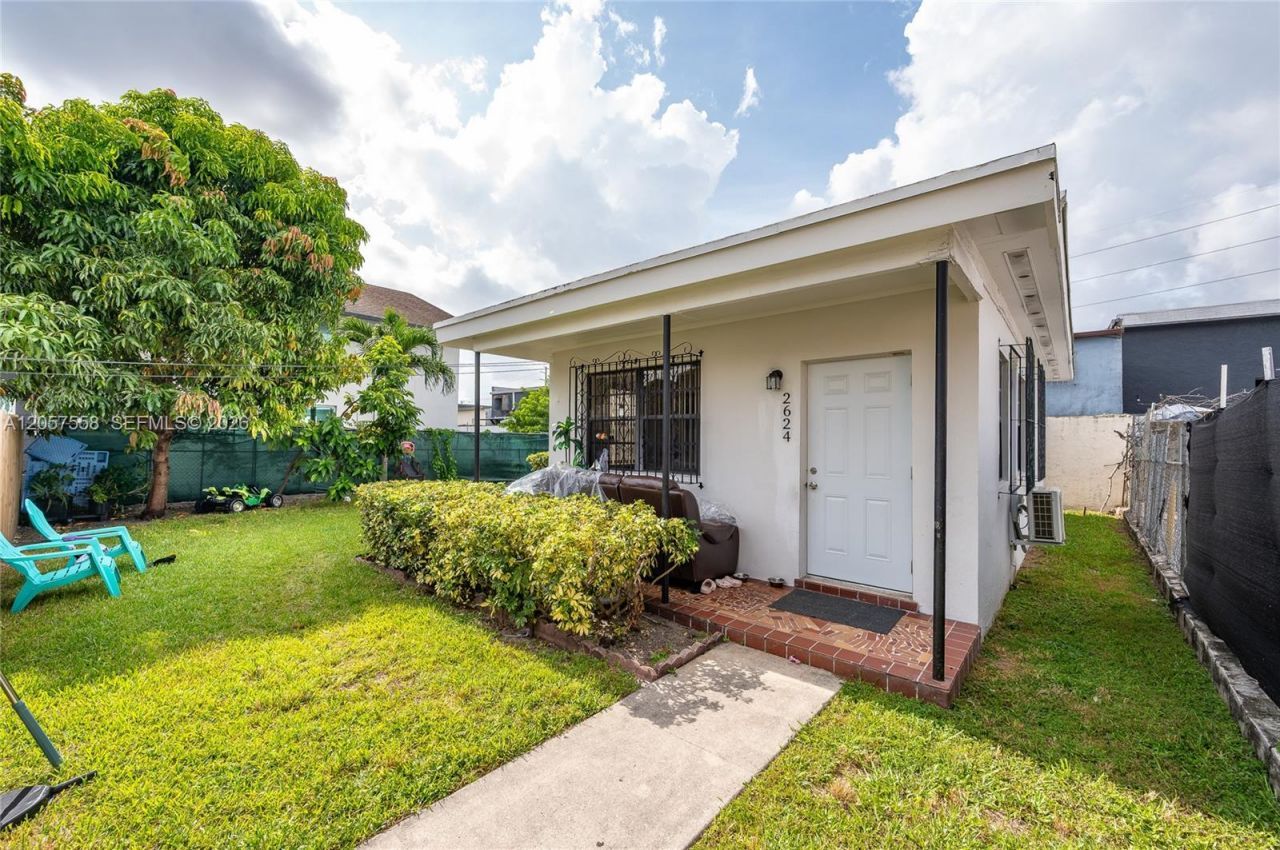 2624 NW 24th St, Miami, FL 33142 Photo