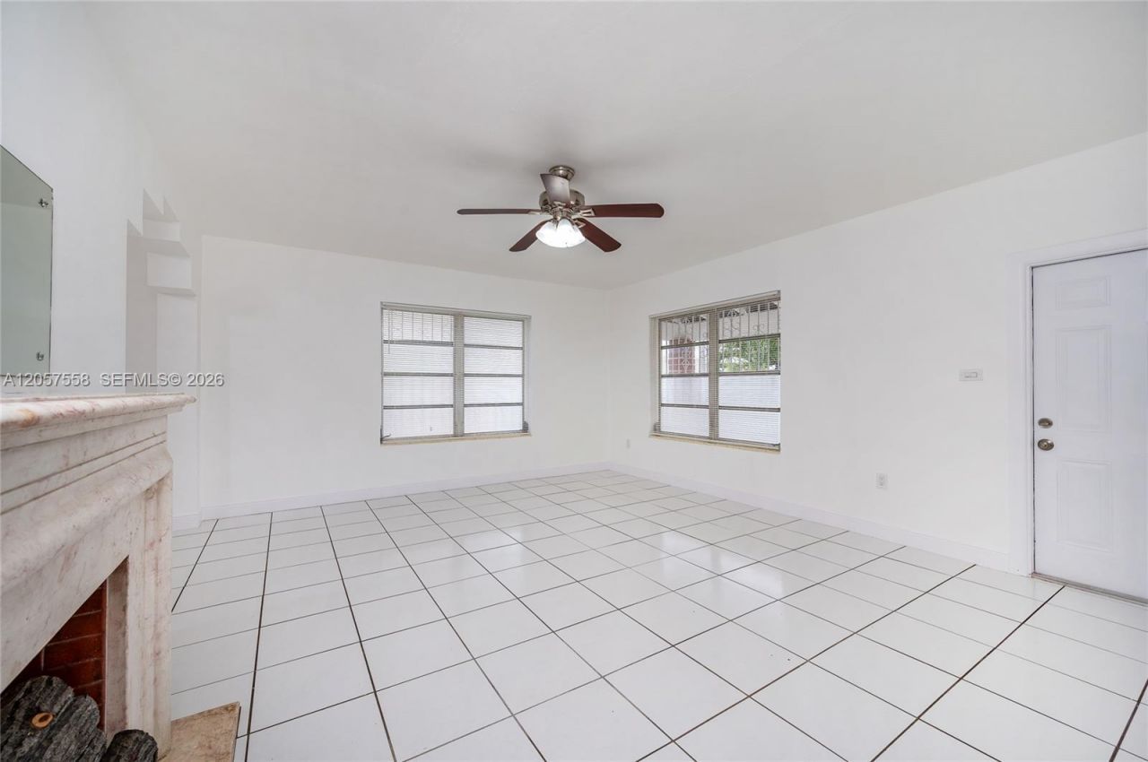 2624 NW 24th St, Miami, FL 33142 Photo