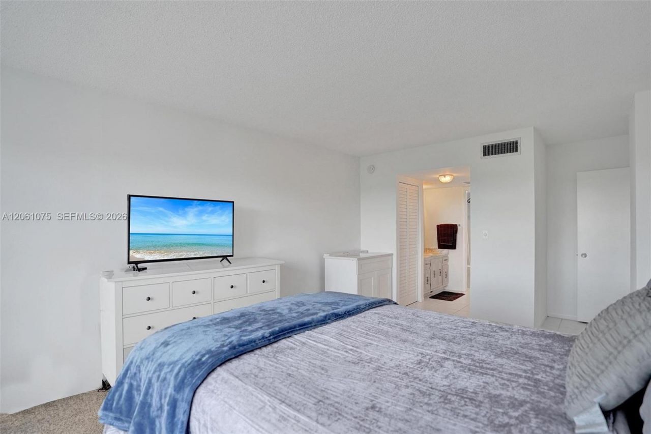 10777 W Sample Rd, Unit 718, Coral Springs, FL 33065 Photo