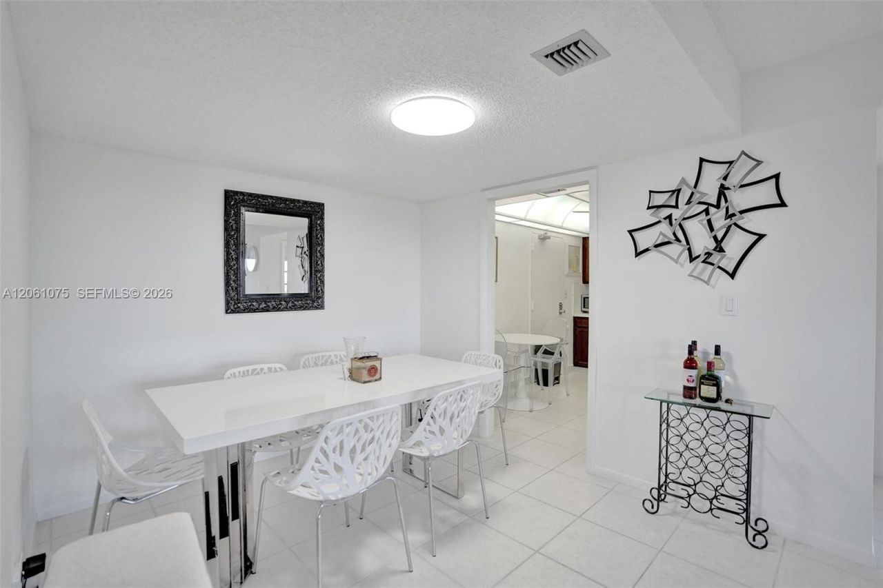 10777 W Sample Rd, Unit 718, Coral Springs, FL 33065 Photo