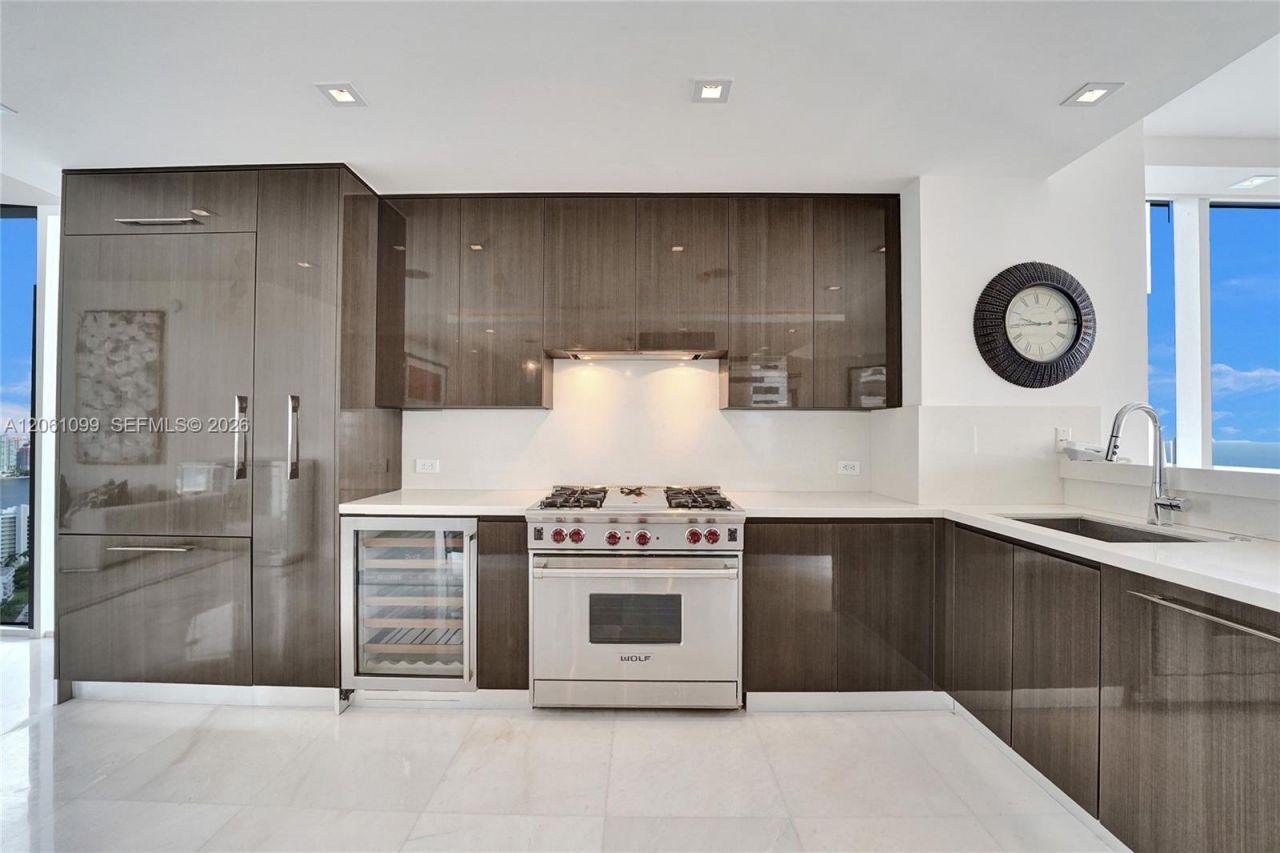 17875 Collins Ave, Unit 3201, Sunny Isles Beach, FL 33160 Photo