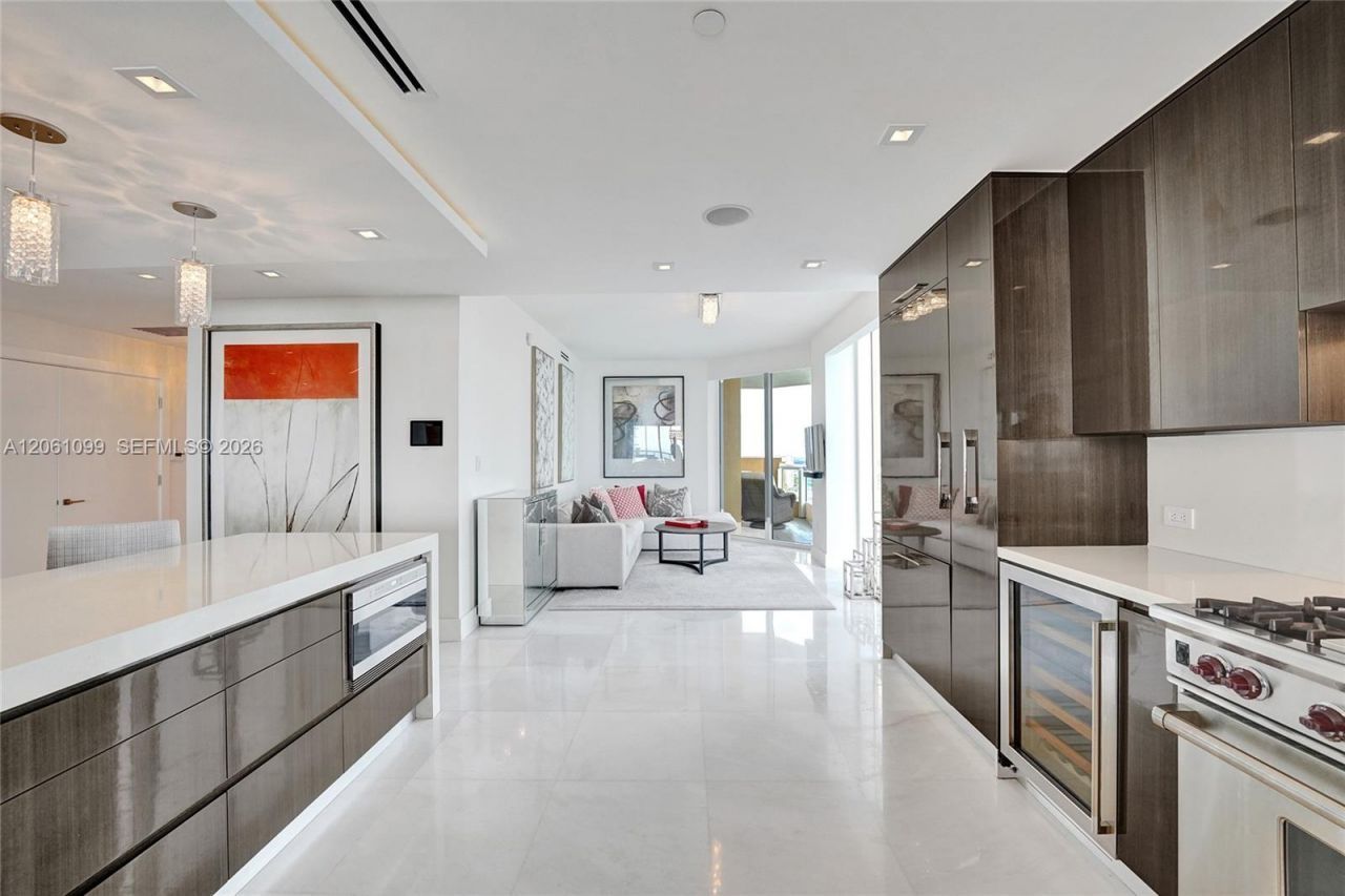 17875 Collins Ave, Unit 3201, Sunny Isles Beach, FL 33160 Photo