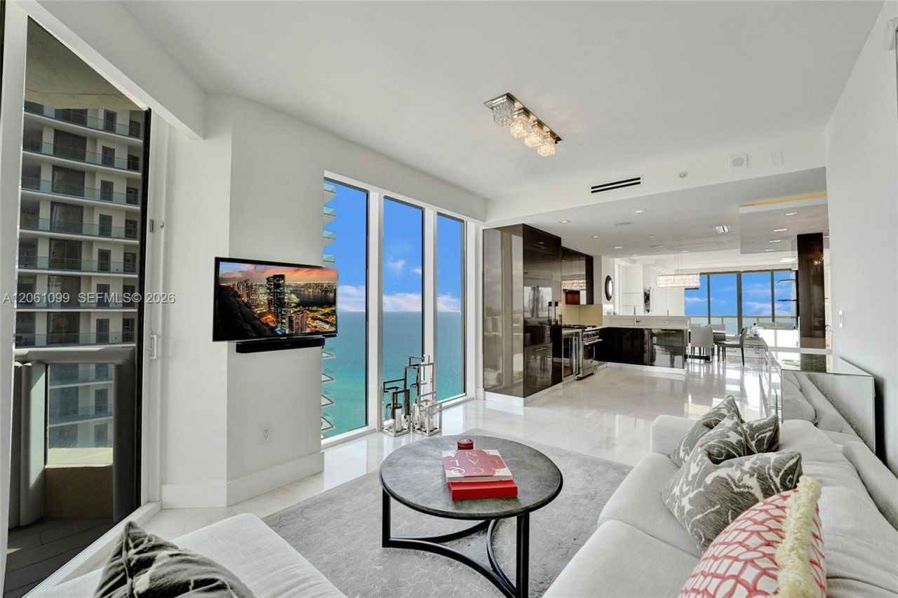 17875 Collins Ave, Unit 3201, Sunny Isles Beach, FL 33160 Photo