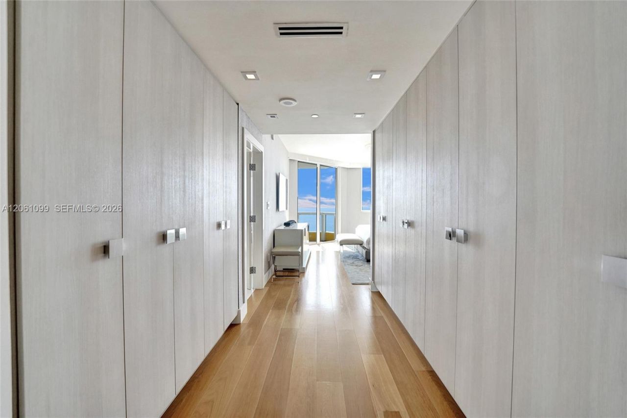 17875 Collins Ave, Unit 3201, Sunny Isles Beach, FL 33160 Photo