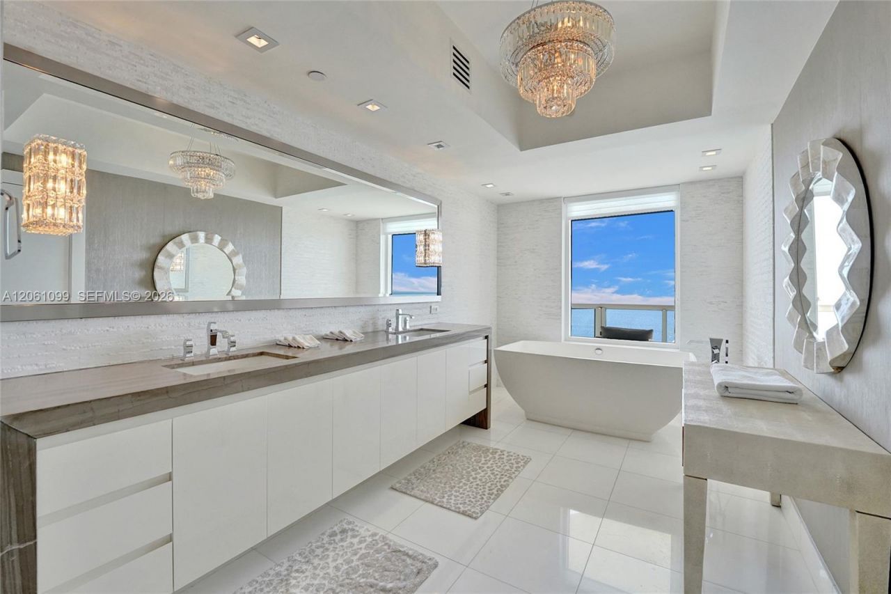 17875 Collins Ave, Unit 3201, Sunny Isles Beach, FL 33160 Photo