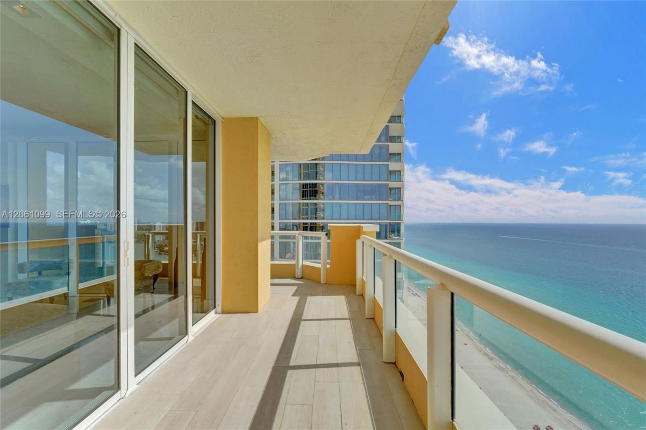 17875 Collins Ave, Unit 3201, Sunny Isles Beach, FL 33160 Photo