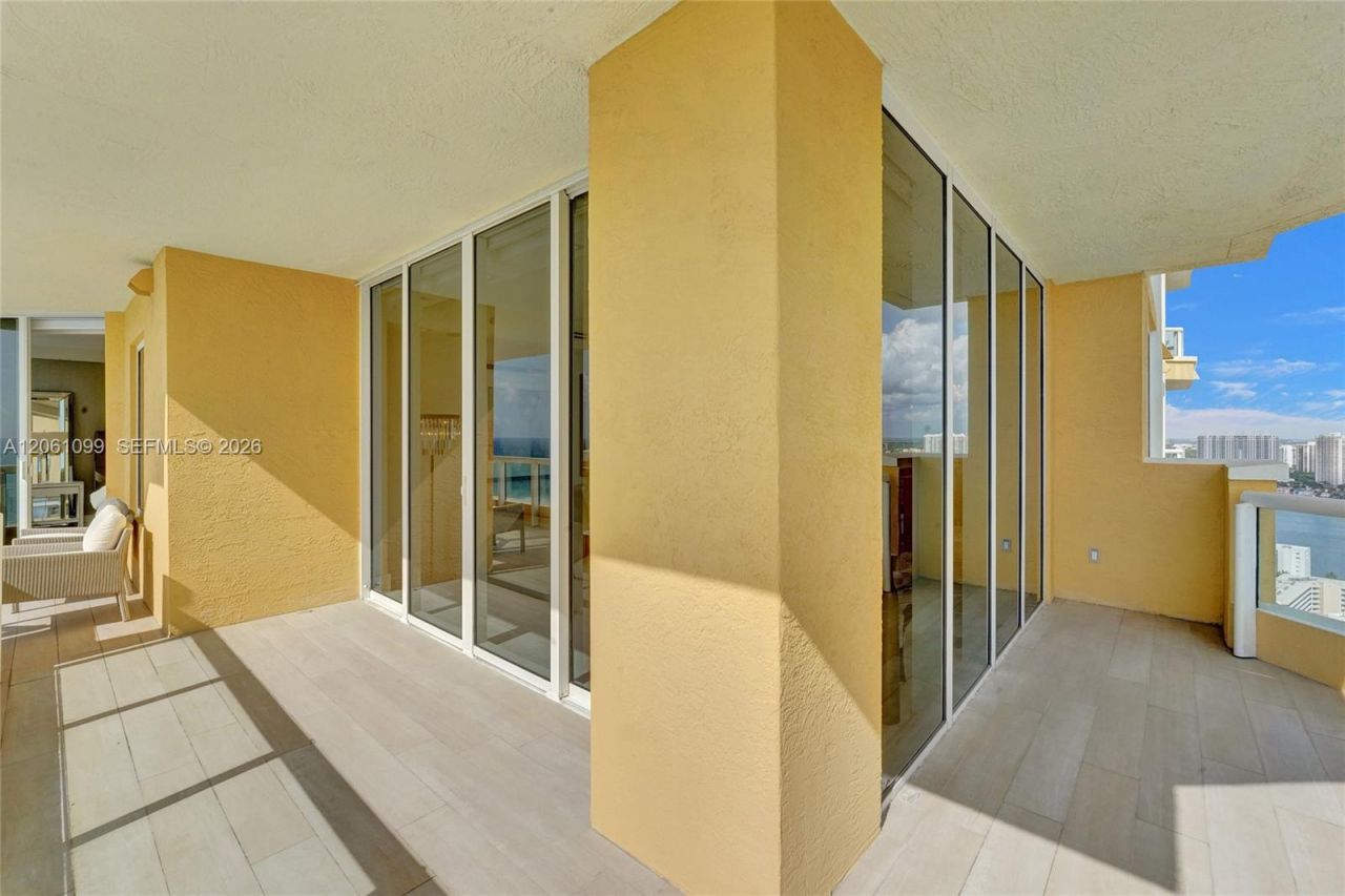 17875 Collins Ave, Unit 3201, Sunny Isles Beach, FL 33160 Photo