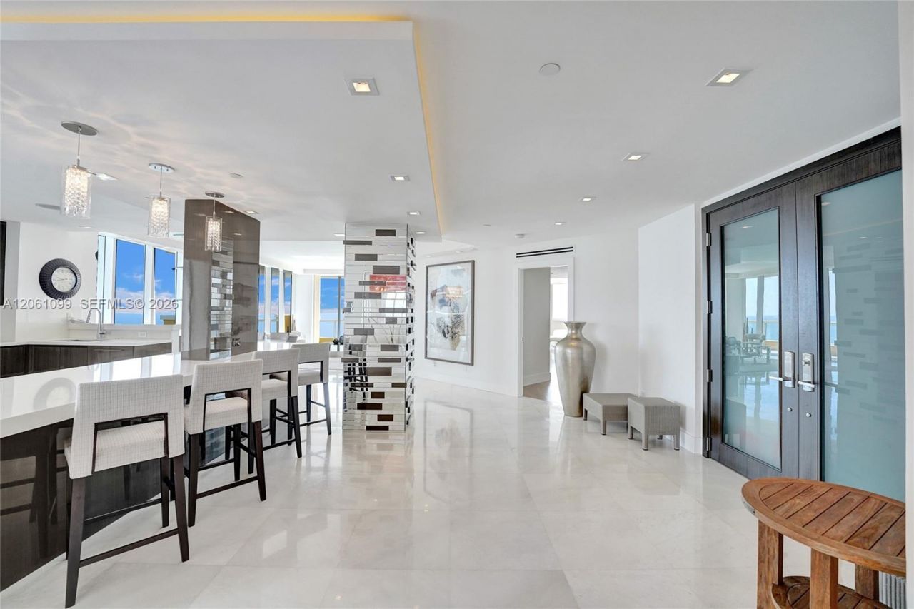 17875 Collins Ave, Unit 3201, Sunny Isles Beach, FL 33160 Photo