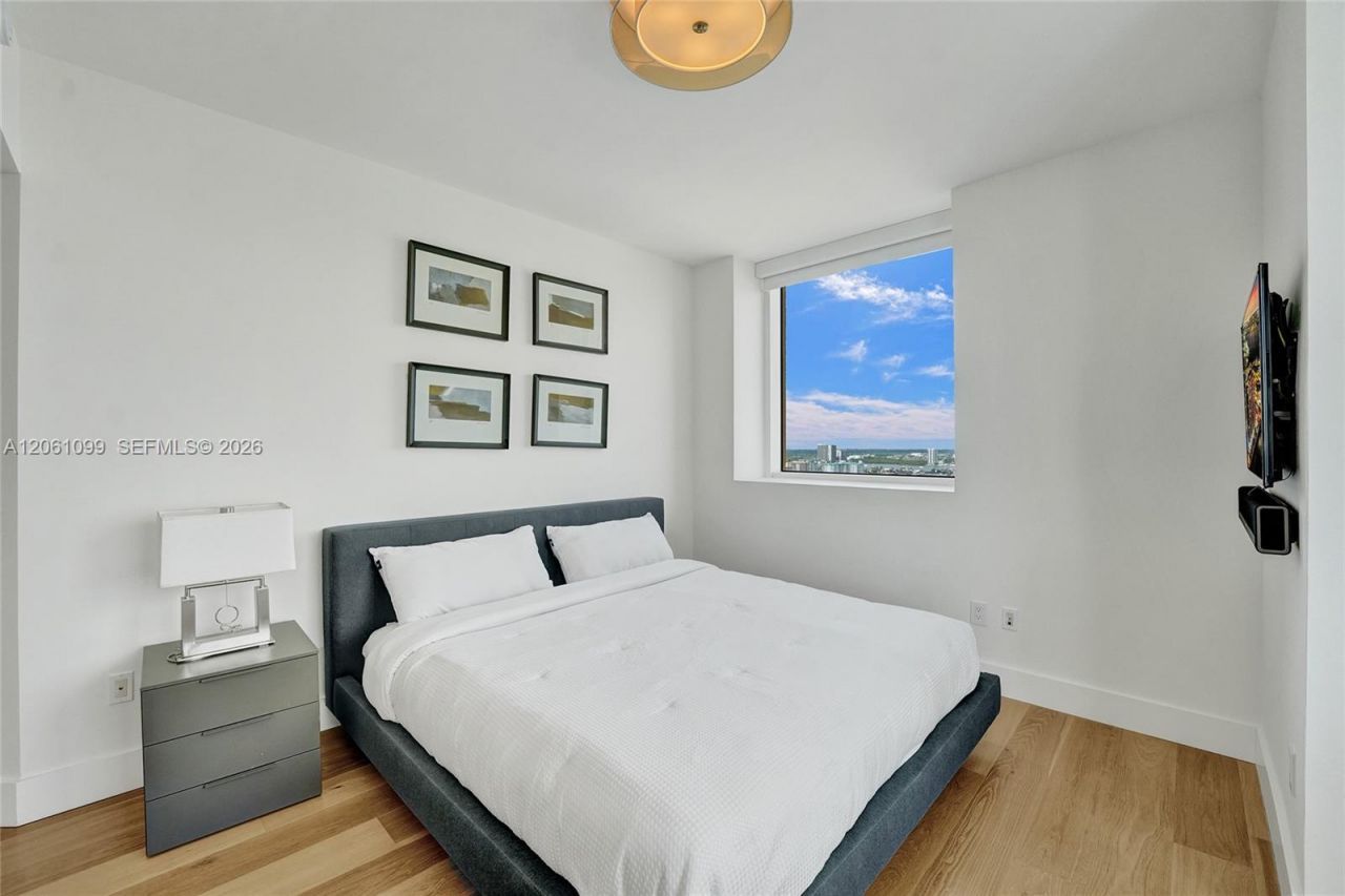 17875 Collins Ave, Unit 3201, Sunny Isles Beach, FL 33160 Photo