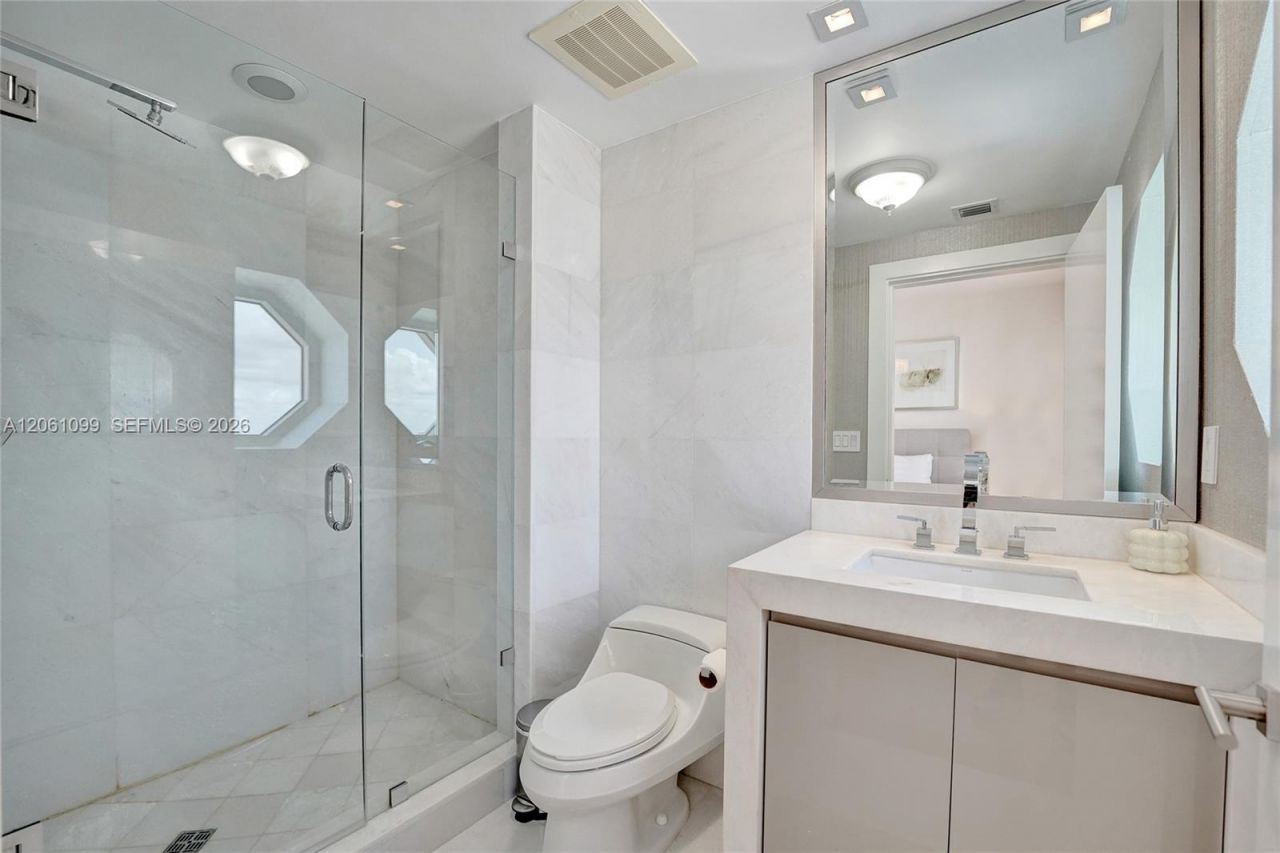 17875 Collins Ave, Unit 3201, Sunny Isles Beach, FL 33160 Photo