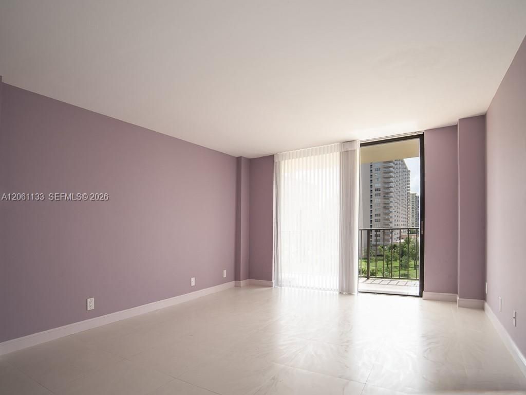 290 174th St, Unit 617, Sunny Isles Beach, FL 33160 Photo