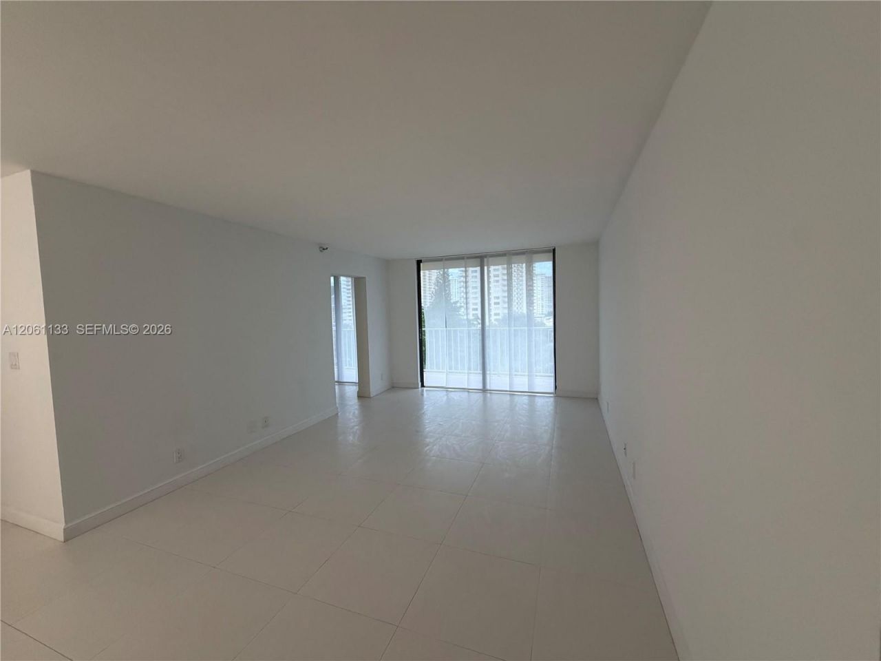 290 174th St, Unit 617, Sunny Isles Beach, FL 33160 Photo