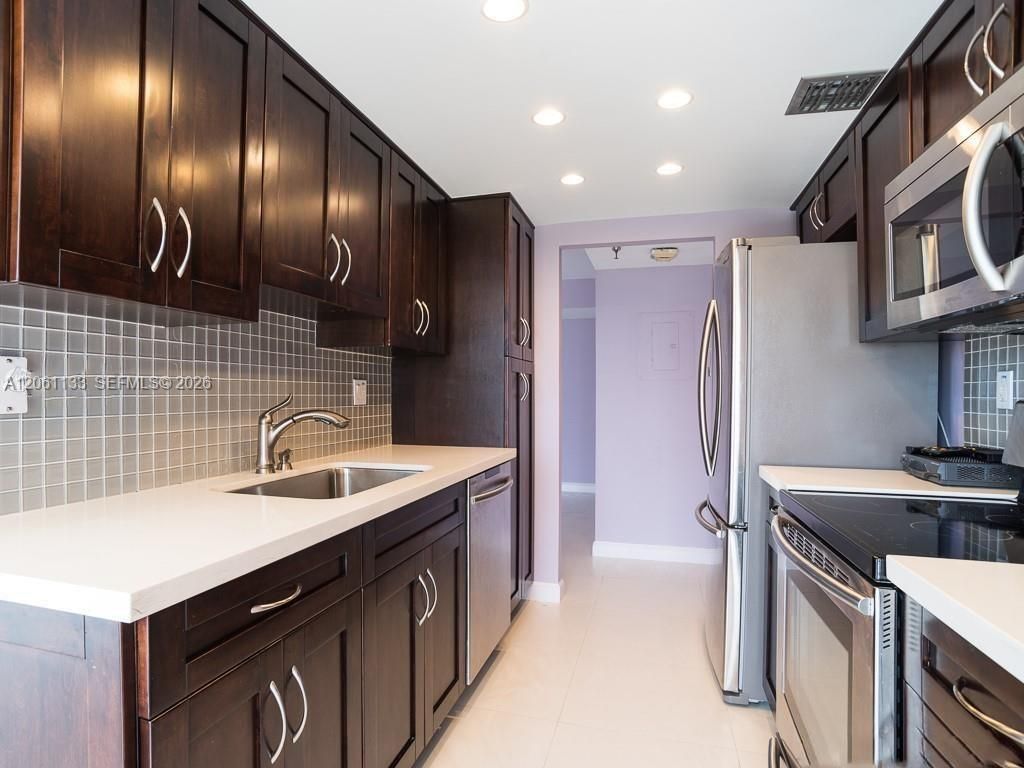 290 174th St, Unit 617, Sunny Isles Beach, FL 33160 Photo