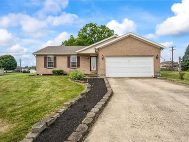 405 Patty Drive, Bradford, OH 45308