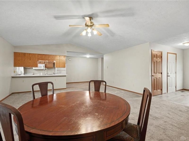405 Patty Drive, Bradford, OH 45308 Photo 10
