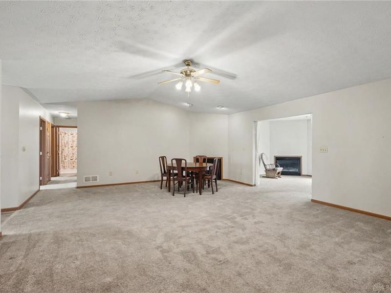 405 Patty Drive, Bradford, OH 45308 Photo 11