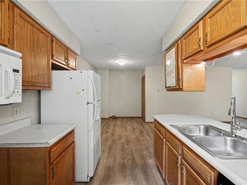 405 Patty Drive, Bradford, OH 45308 Photo 19