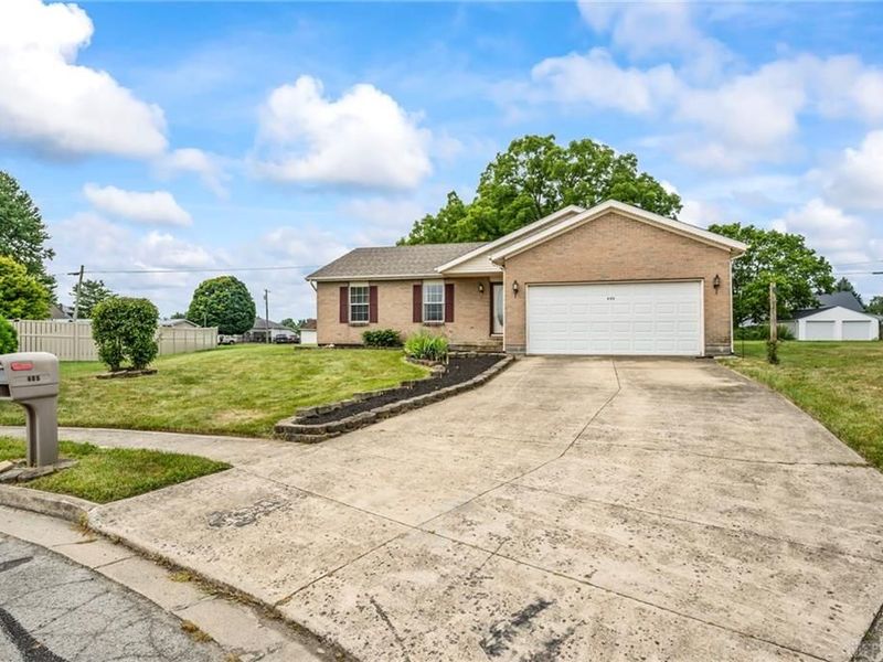 405 Patty Drive, Bradford, OH 45308 Photo 2