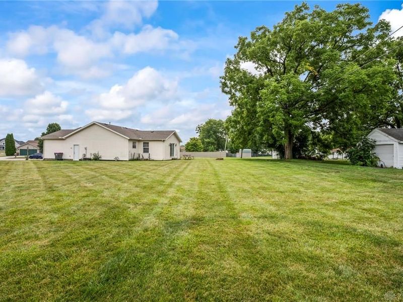 405 Patty Drive, Bradford, OH 45308 Photo 38