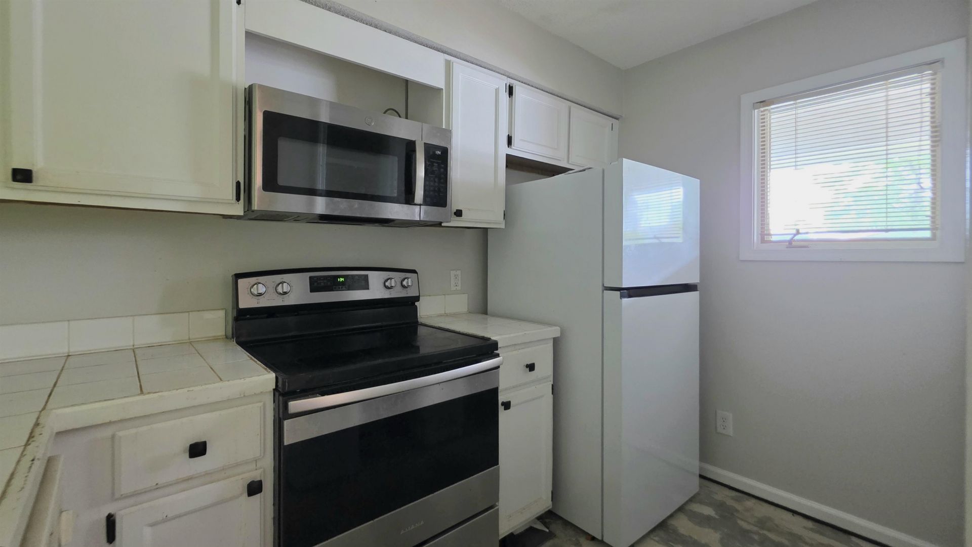 1830 Fairway Ridge Dr.  Photo 5