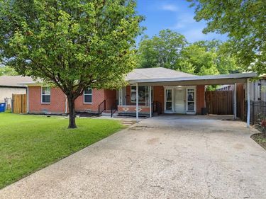 2129 Gaylord Drive , Dallas, TX 75227