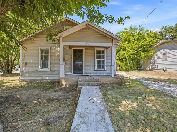 490 S First Avenue , Stephenville, TX 76401