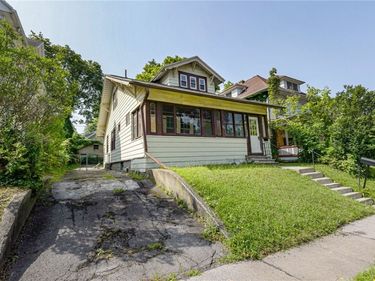 35 Midvale, Rochester, NY 14619