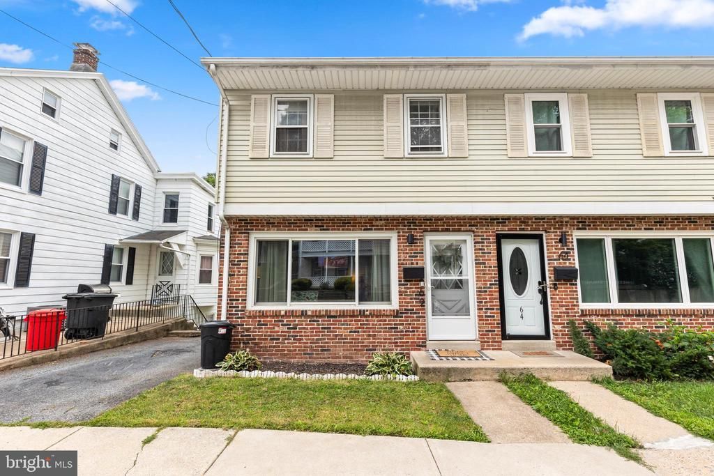 62 W WYOMISSING AVENUE , MOHNTON, PA 19540