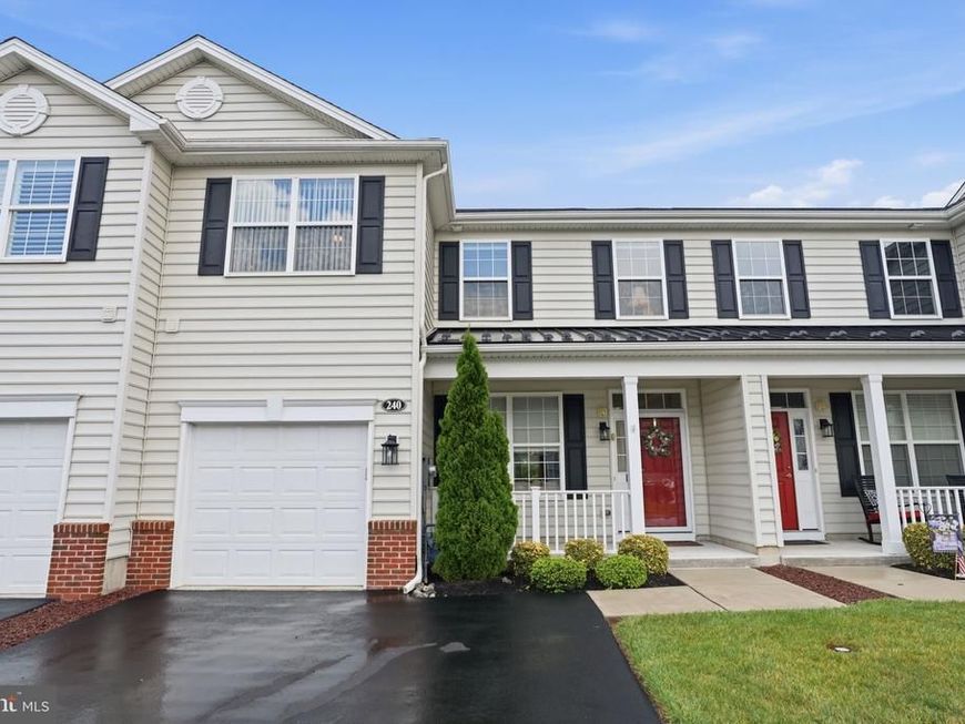 240 E Mission Lane Lane E, Unit 240, Levittown, PA 19054 Main Photo