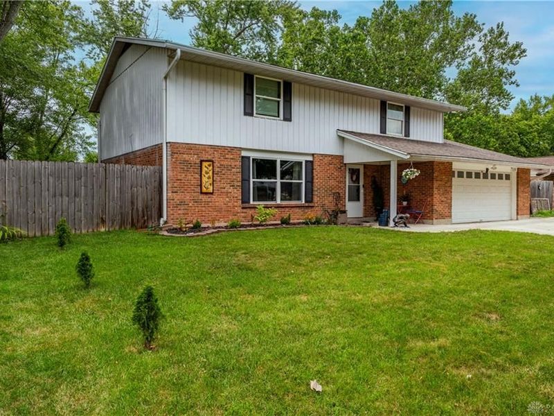 7519 Rustic Woods Drive, Huber Heights, OH 45424 Photo 32