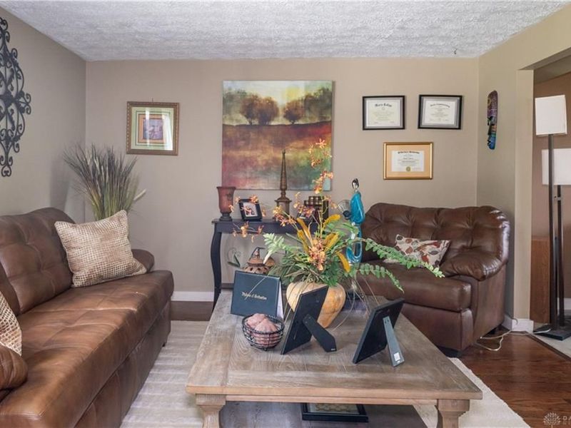7519 Rustic Woods Drive, Huber Heights, OH 45424 Photo 4