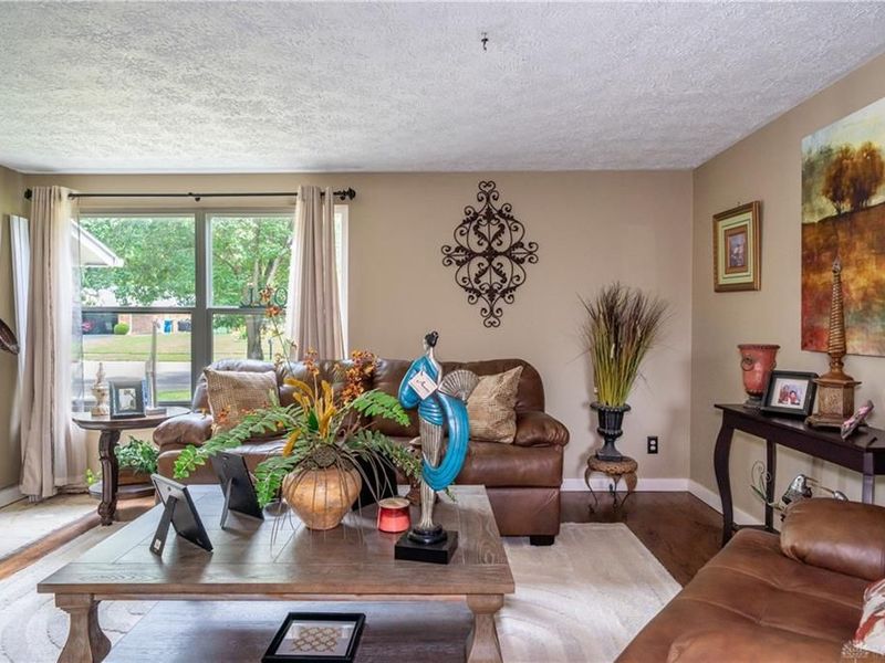 7519 Rustic Woods Drive, Huber Heights, OH 45424 Photo 6