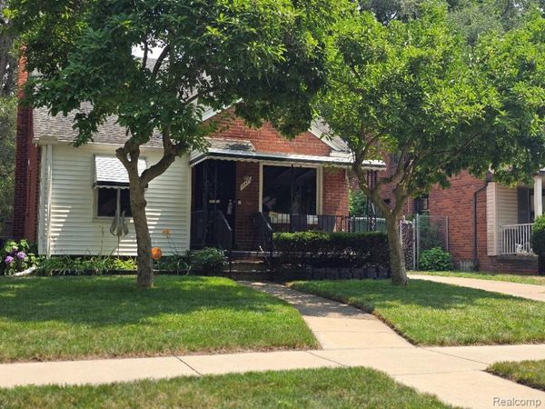 19470 Grandville Avenue , Detroit, MI 48219