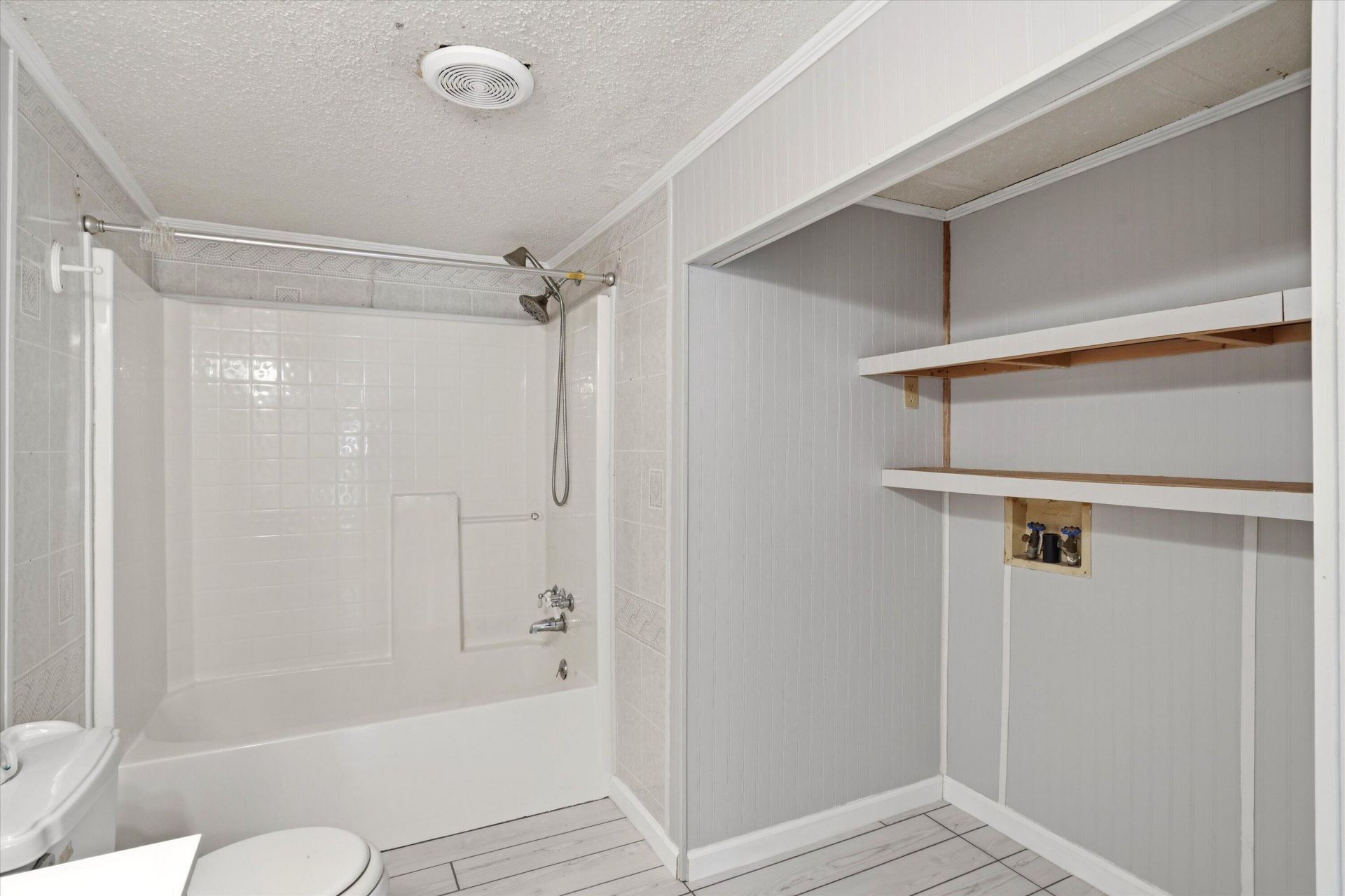 522 Pauline Drive Photo 17