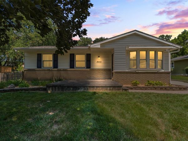 4900 Fairview Drive , Pleasant Hill, IA 50327
