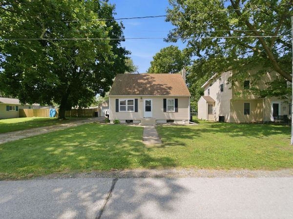 2212 Cypress Avenue , Cedar Falls, IA 50613