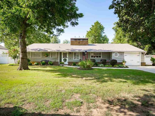 904 Kaw Street, Perry, OK 73077