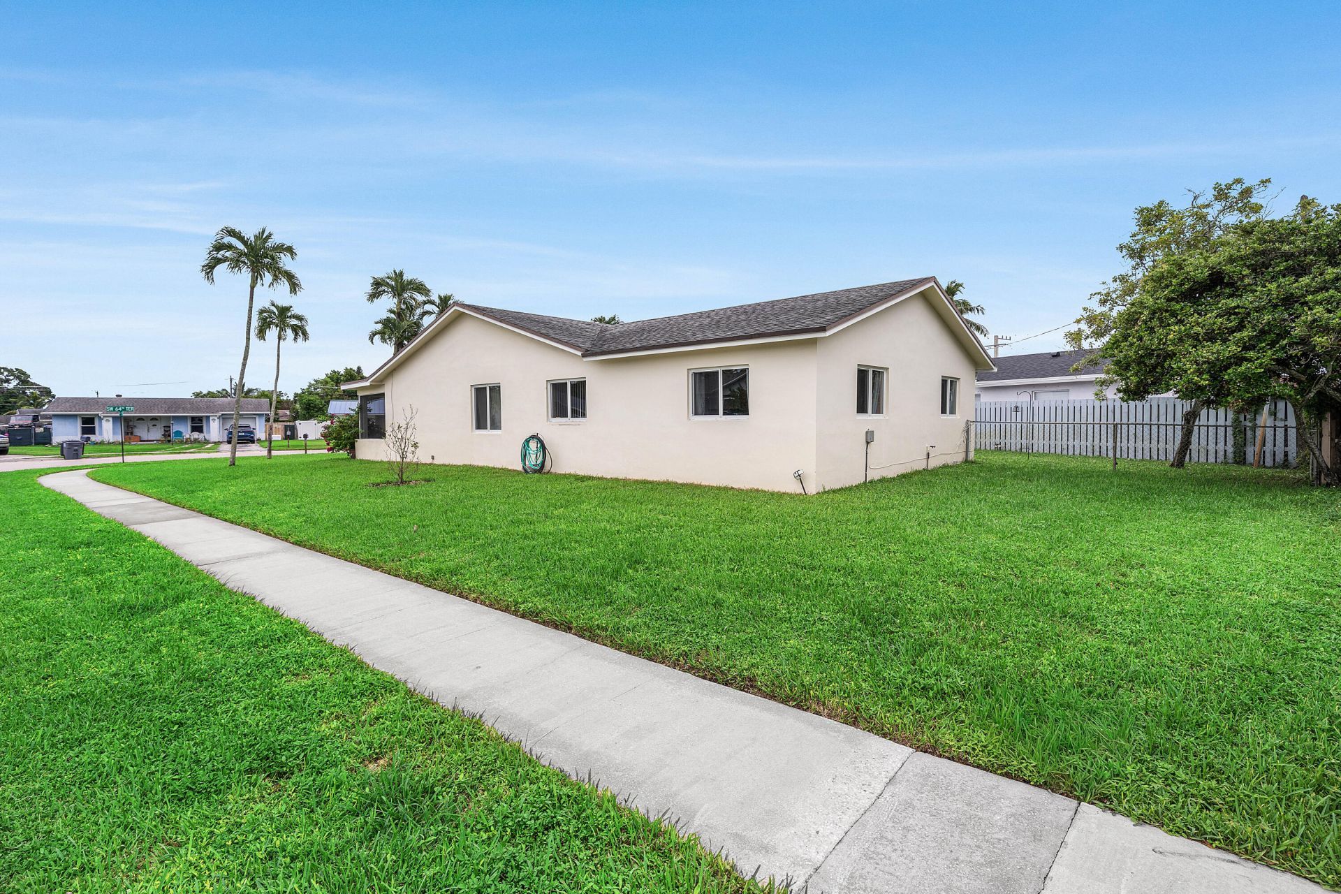 22217 SW 64th Terrace, Boca Raton, FL 33428 Photo