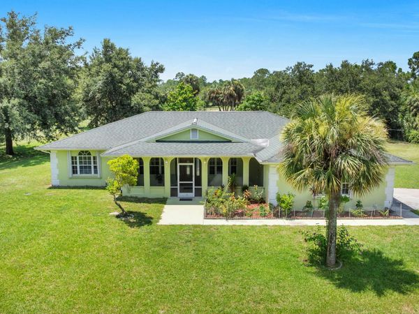 420 18TH Avenue NE, Naples, FL 34120