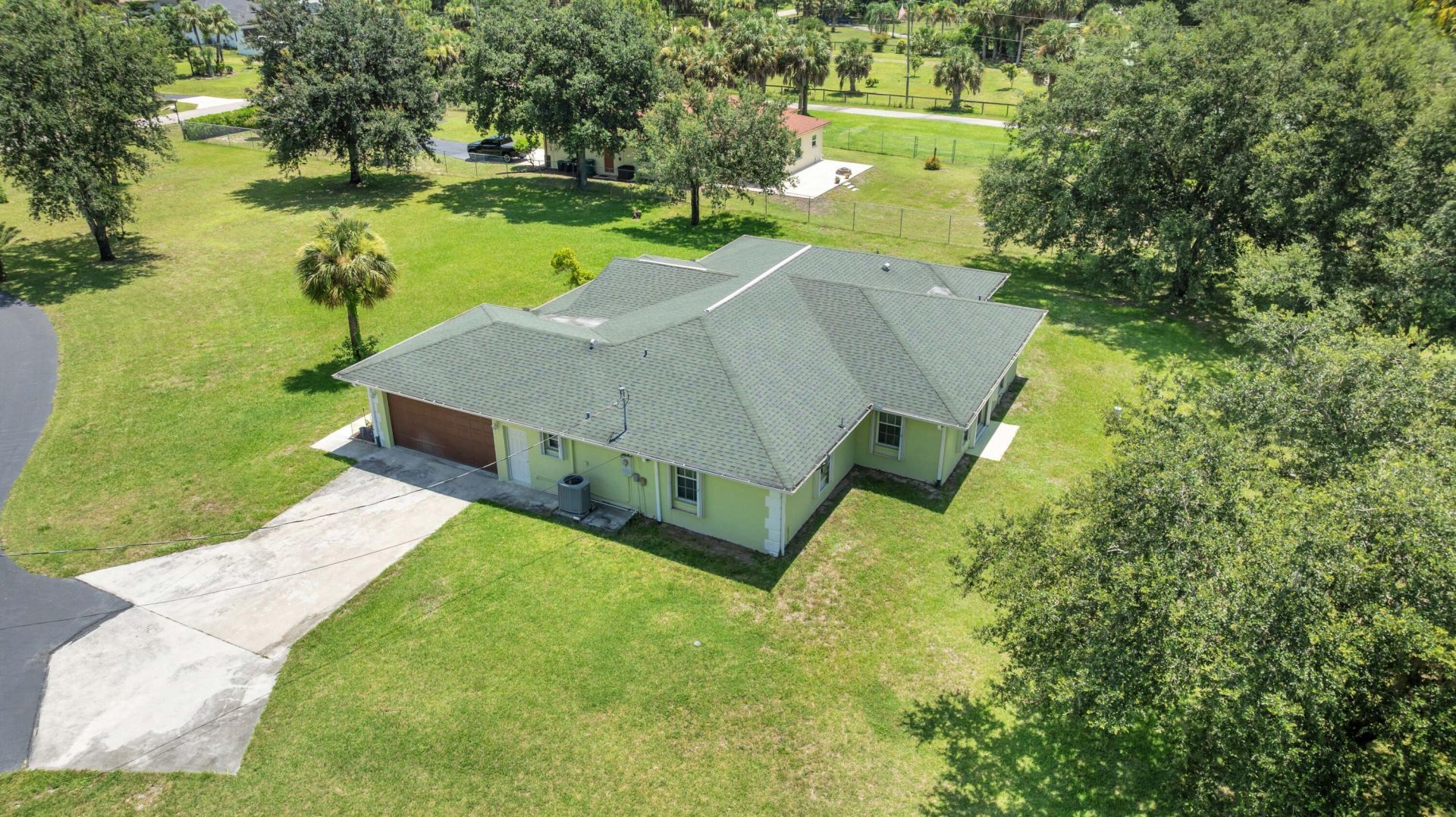 420 18th Avenue Ne, Naples, FL 34120 Photo