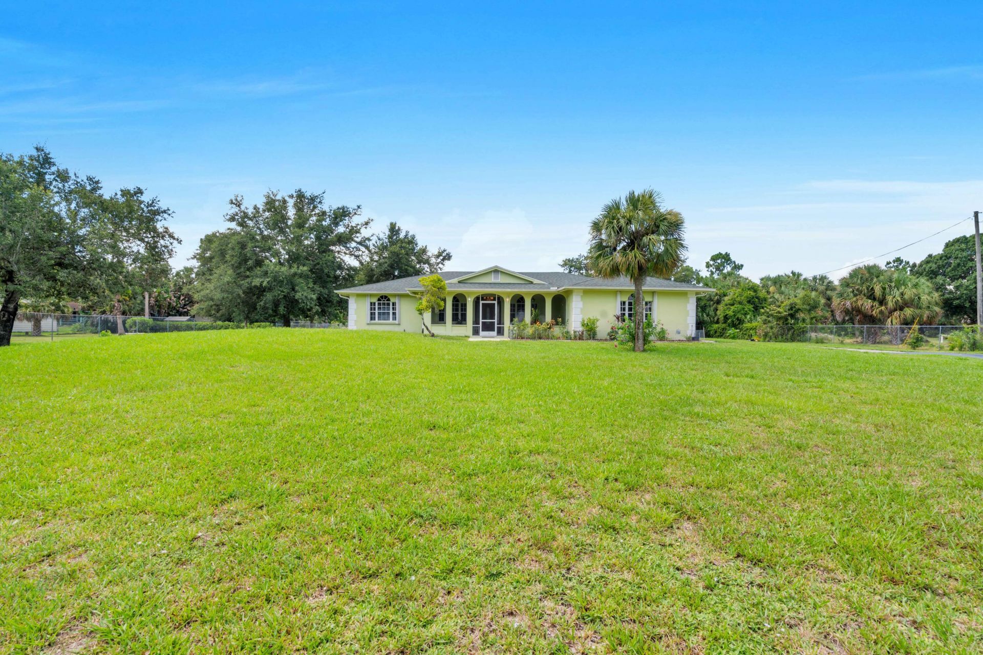420 18th Avenue Ne, Naples, FL 34120 Photo