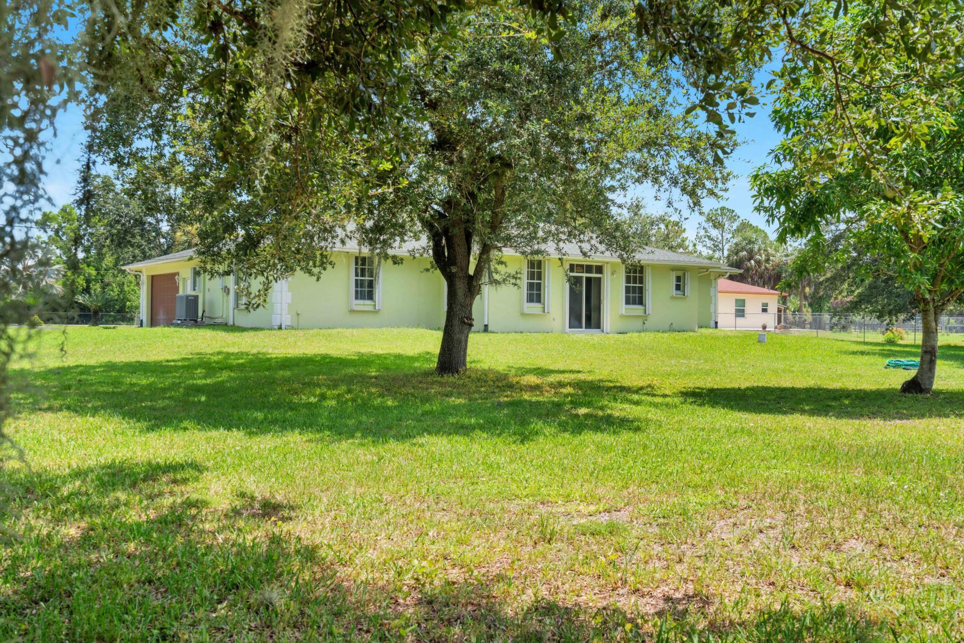 420 18th Avenue Ne, Naples, FL 34120 Photo