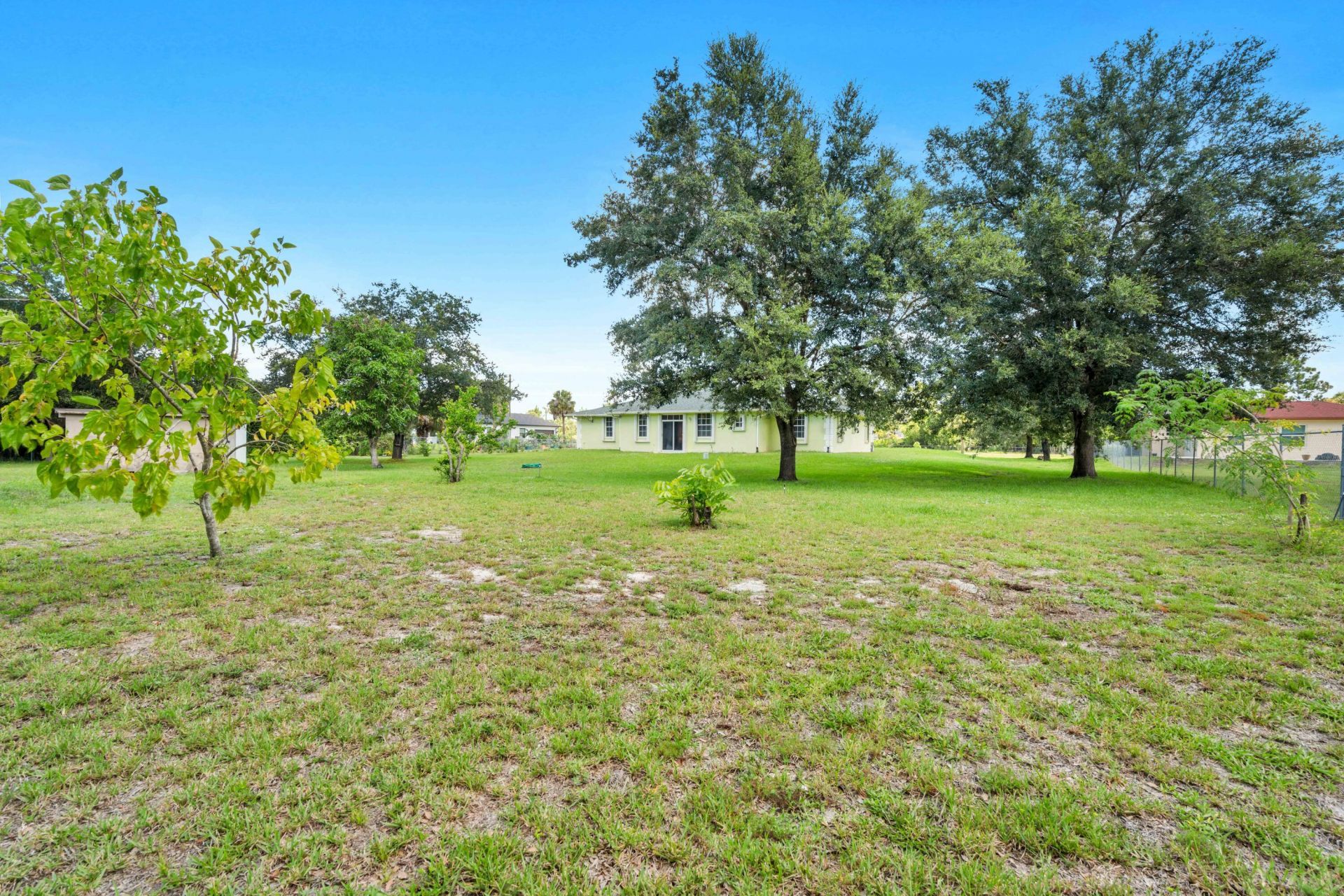 420 18th Avenue Ne, Naples, FL 34120 Photo