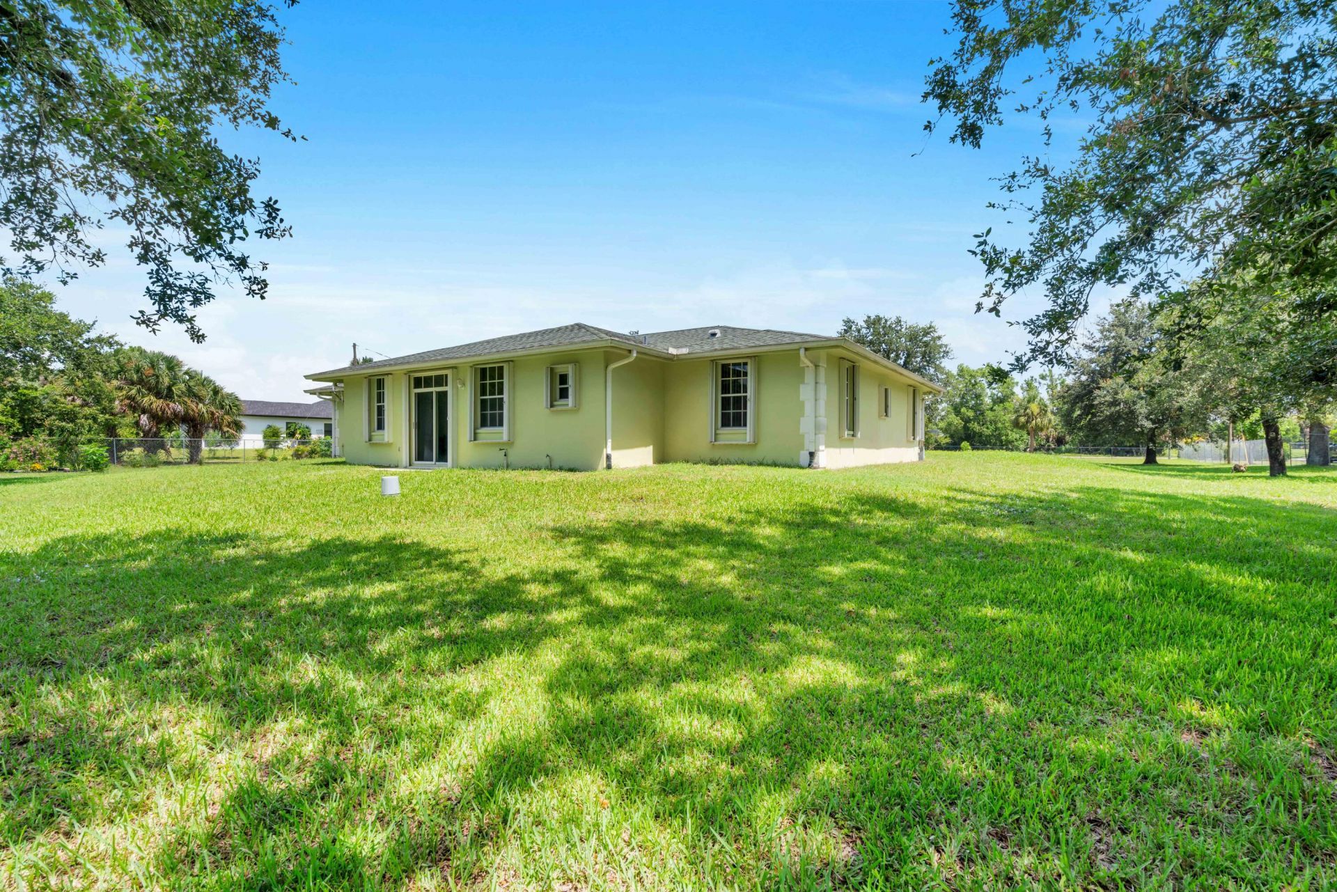 420 18th Avenue Ne, Naples, FL 34120 Photo