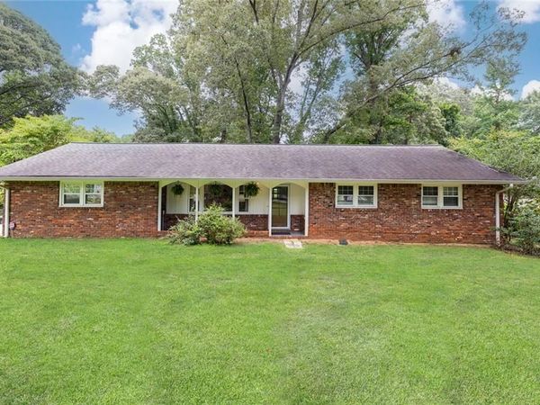 5461 Zanola Drive SW, Mableton, GA 30126