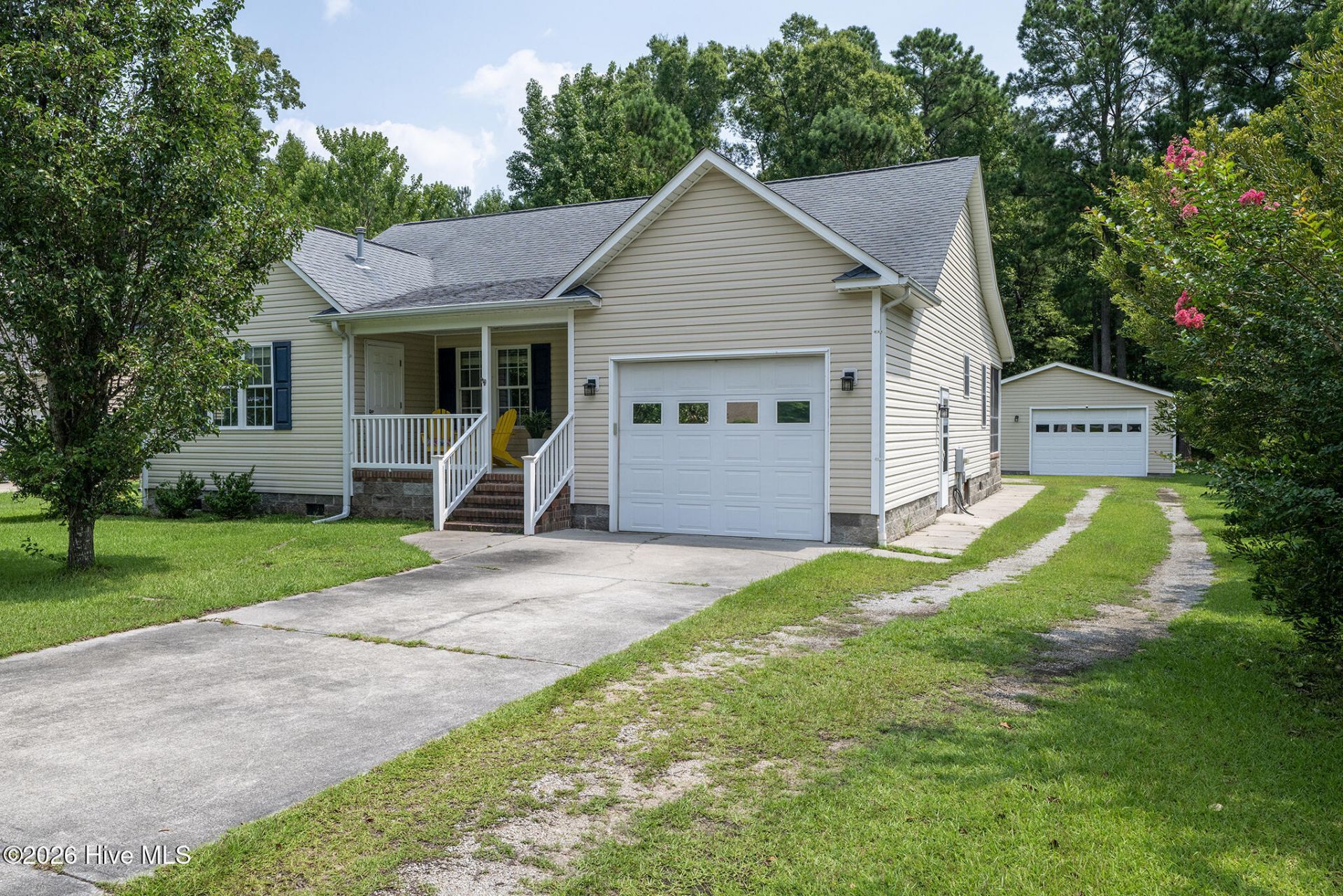 122 Laura Drive, New Bern, NC 28562 Main Photo