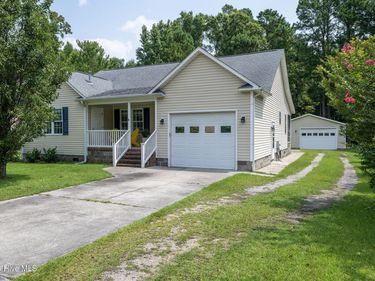 122 Laura Drive, New Bern, NC 28562